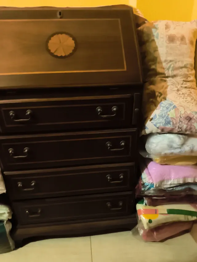 Mueble joyero marrón