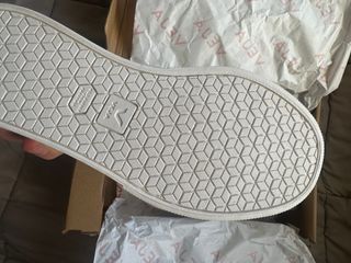 Zapatillas Veja Blancas y Verdes Mujer Nuevas