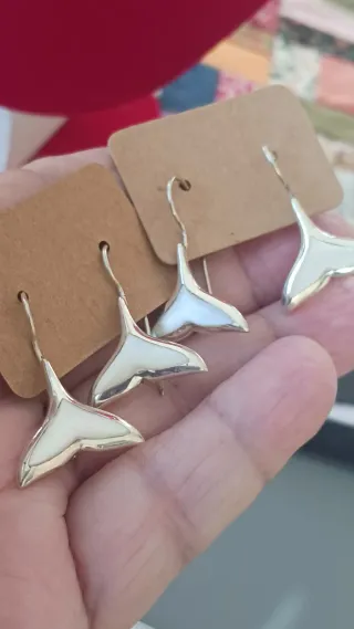 Pendientes Plata y Nácar Cola de Ballena