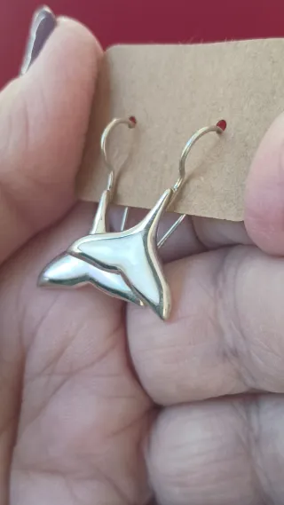Pendientes Plata y Nácar Cola de Ballena