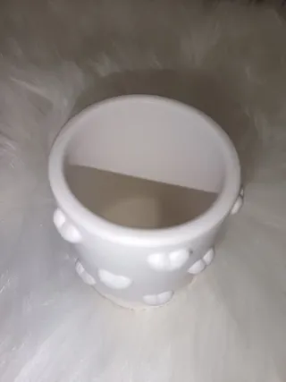 Barattolo in gesso ceramico con cuori