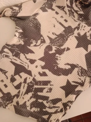 Top Bershka Talla XS Estampado Estrellas