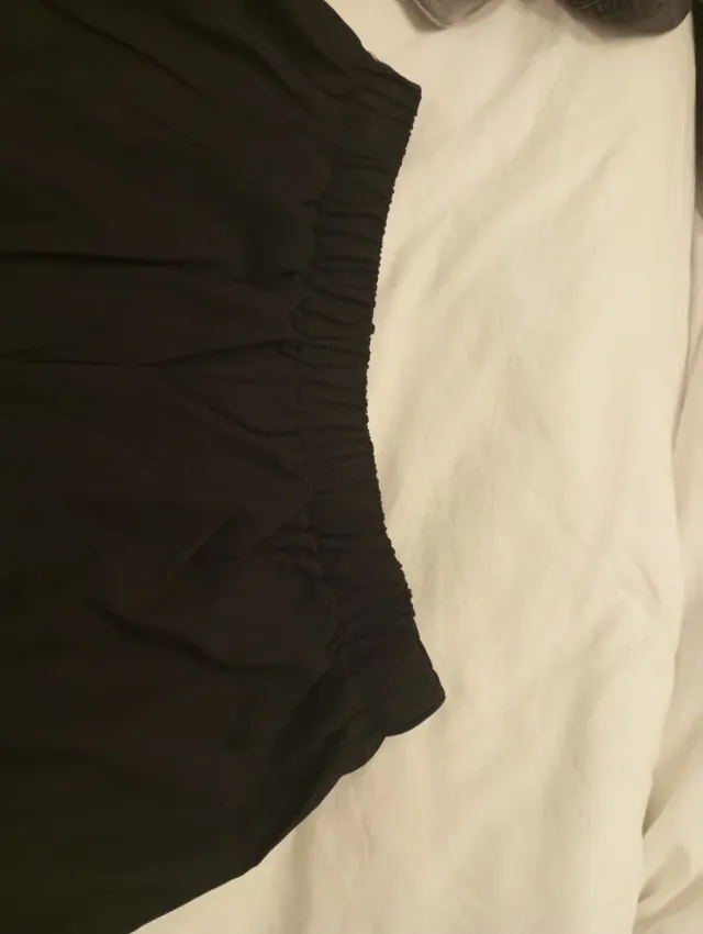 Pantalón corto negro