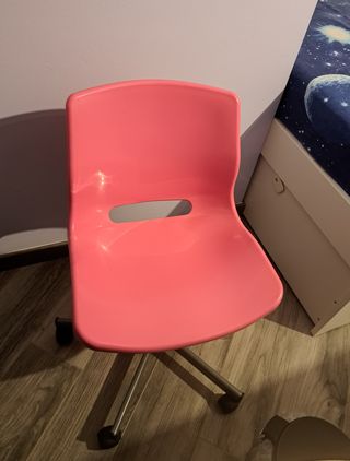 2 sedie scrivania girevoli rosa e gialle