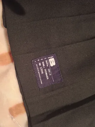 Falda Bershka negra plisada