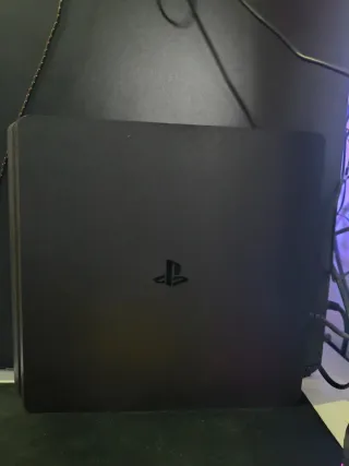 Consola Sony PS4 Negra