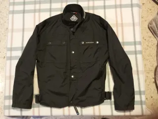 Chaqueta cortavientos moto