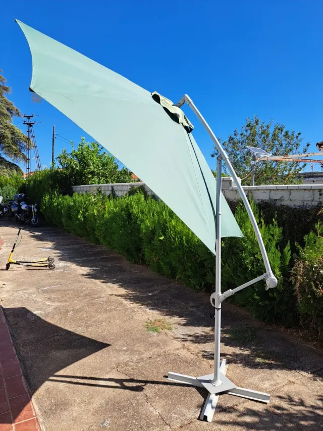 Sombrilla de jardín gris y verde