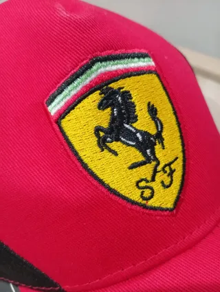 Gorra Puma Ferrari