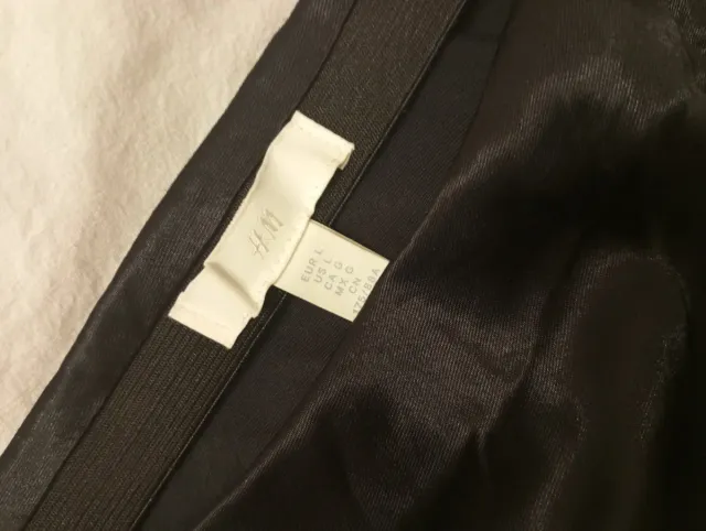 Falda lencera corta negra