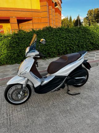 Piaggio Beverly 350