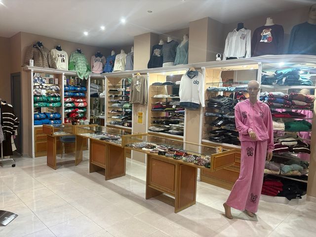 se traspasa tienda de ropa