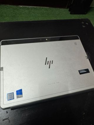 HP Elite X2 i5 8GB 256GB SSD Windows 11