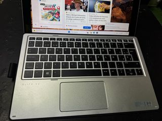 HP Elite X2 i5 8GB 256GB SSD Windows 11