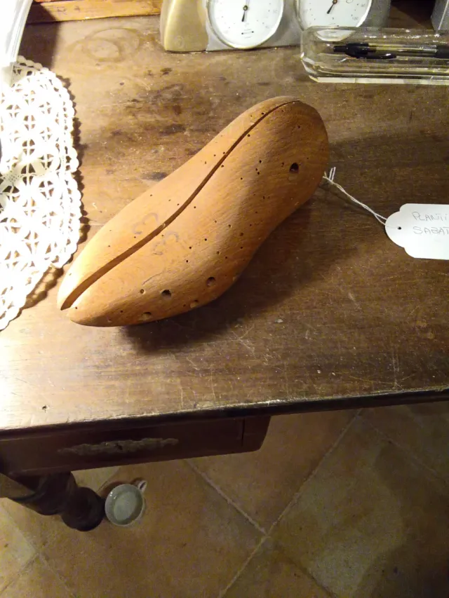 Plantilla de zapato de madera