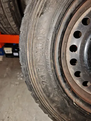 4 Neumáticos tierra llanta BMW 15"