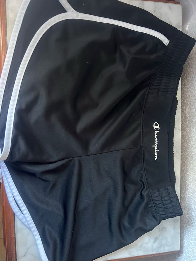 Shorts Champion negros
