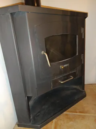 Estufa de leña rinconera metal y cristal