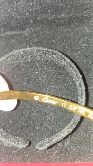 Pulsera tipo Cartier bañado en Oro con Tornillo