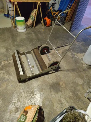 Máquina recogedora de aceitunas