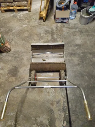 Máquina recogedora de aceitunas