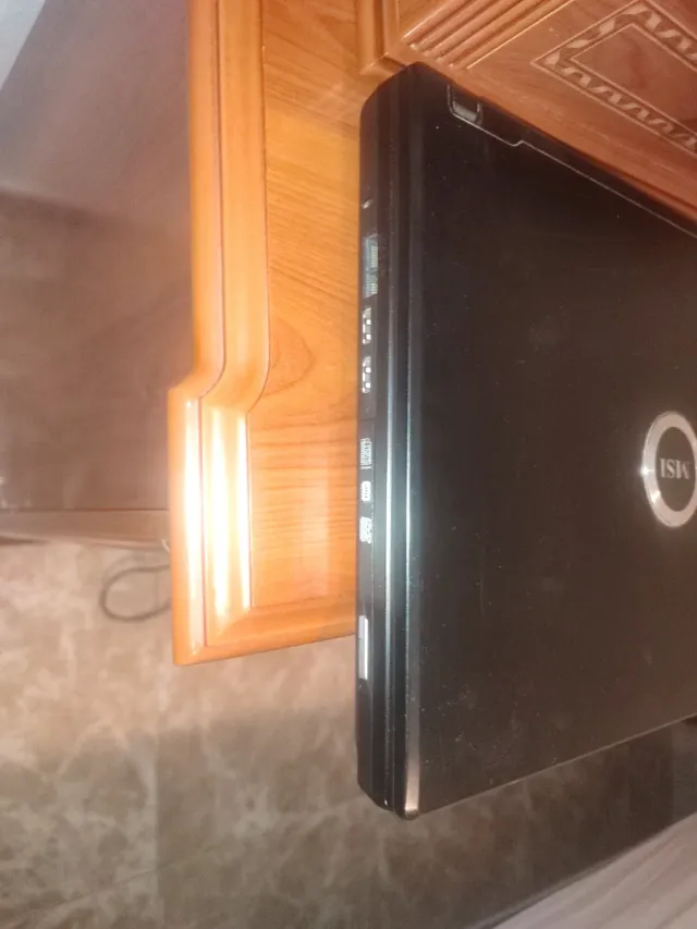 Portátil MSI M662 – Funciona – Ideal para oficina