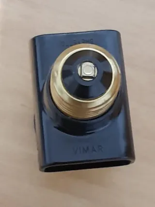 Portalampada con doppia presa