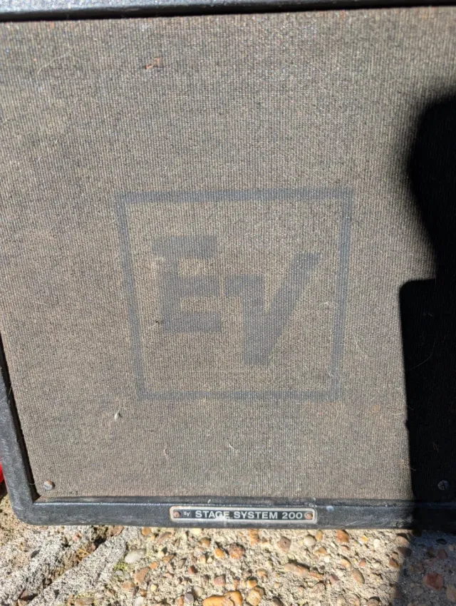 Altavoces Retro Electro Voice S-200