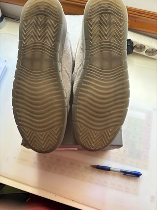 Zapatillas YUXUS grises