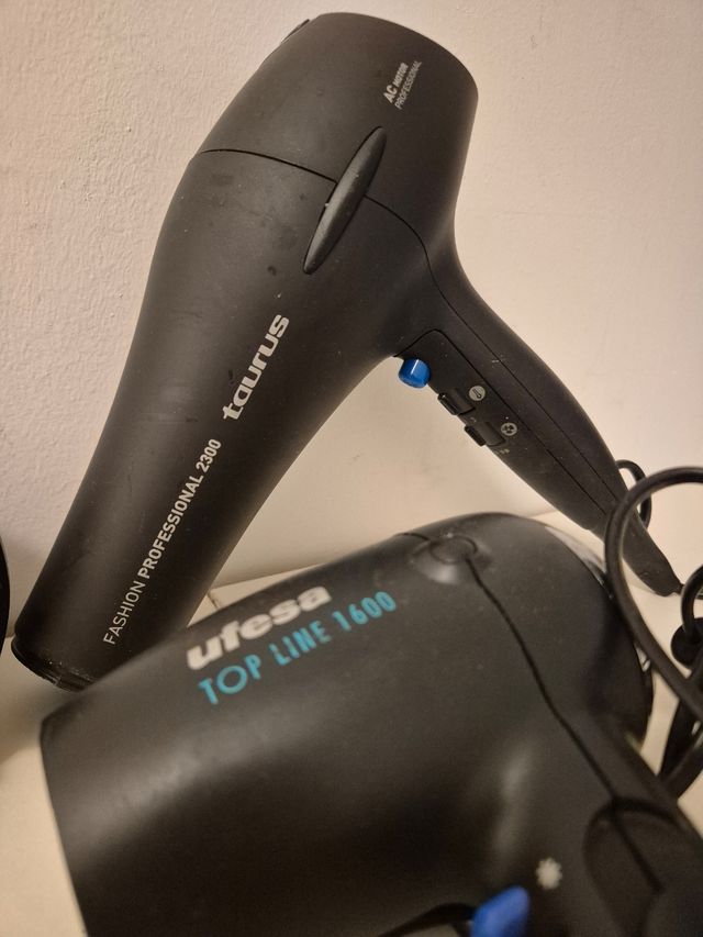 Secadores de pelo Taurus y Ufesa