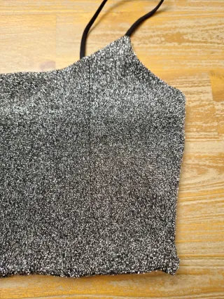 Top tirantes plateado brillante