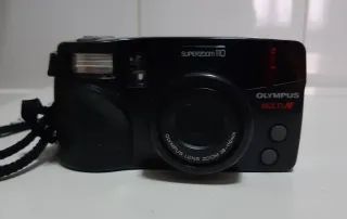 Cámara Olympus Superzoom 110