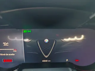 Alfa Romeo Stelvio 2023