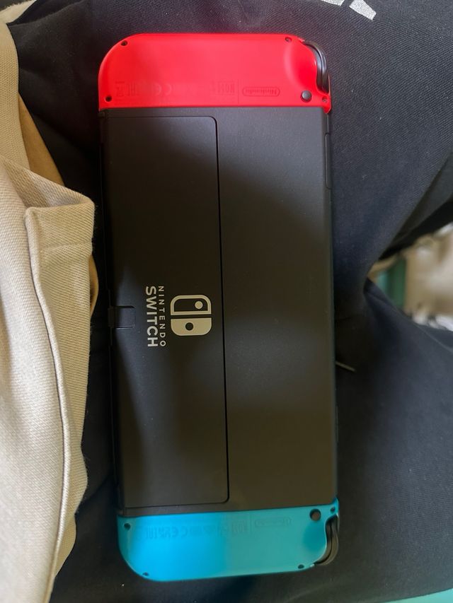 Nintendo Switch OLED Azul/Rojo