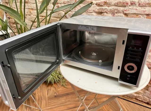 Horno Microondas LG con Grill Grande