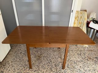 Tavolo da pranzo o cucina in legno