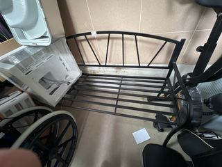 Banco de jardín de hierro negro