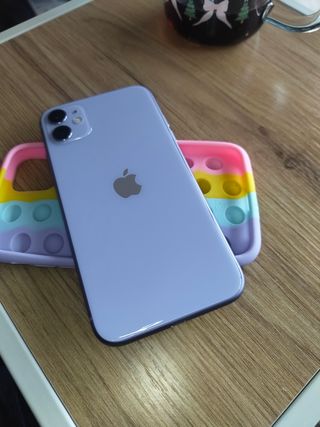 iPhone 11 128GB Lila