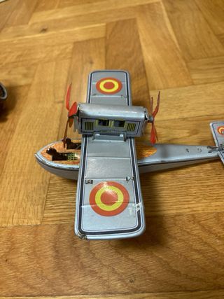 Giocattoli di latta vintage