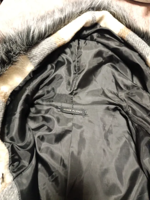 Abrigo lana cuadros con pelo, talla grande .