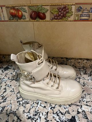 Botines Zara Beige