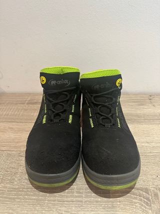 Botas de seguridad Anibal negras y verdes