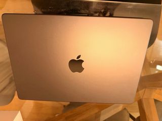 MacBook Pro M4 Negro con Factura y Garantía