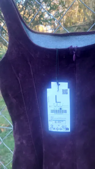 Vestido midi ajustado terciopelo Stradivarius