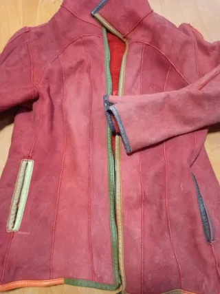 Cazadora roja multicolor