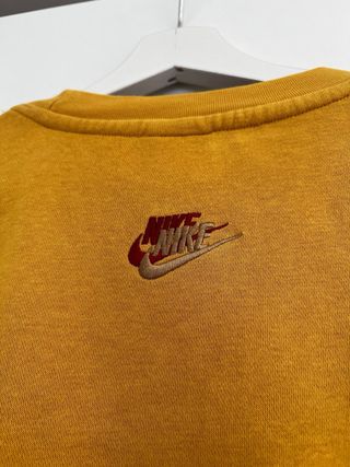 Sudadera Nike Multi-Swoosh Bordada Amarilla