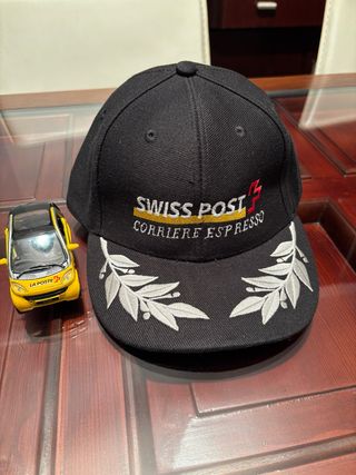 Cappellino e modellino Smart Swiss Post.
