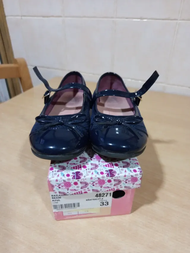 Zapatos niña azul marino talla 33