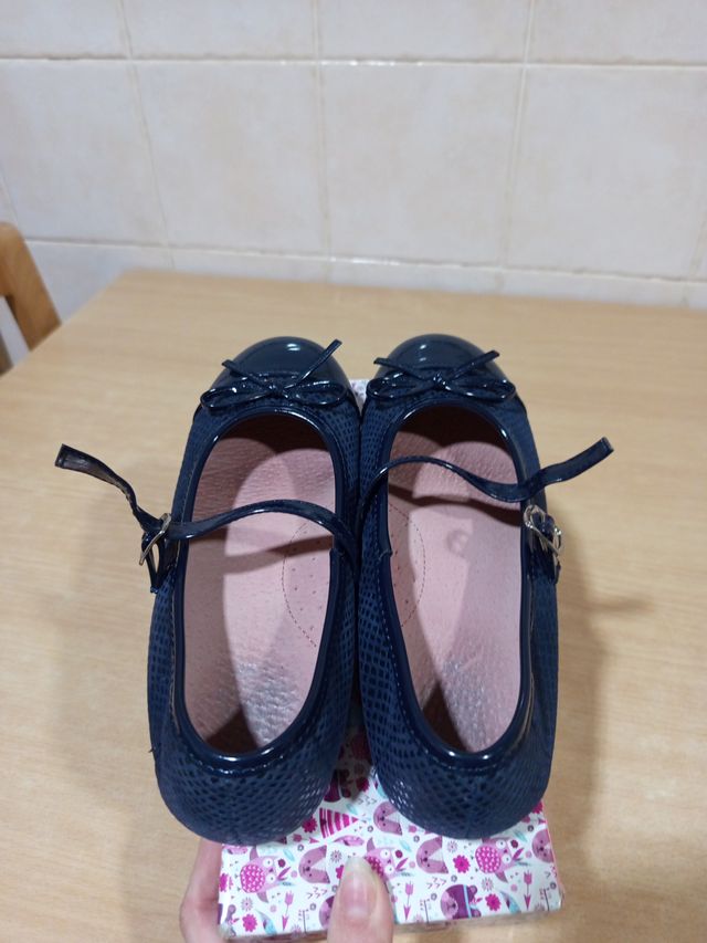 Zapatos niña azul marino talla 33