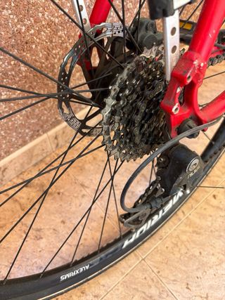 Bicicleta Merida Crossway 100 Roja